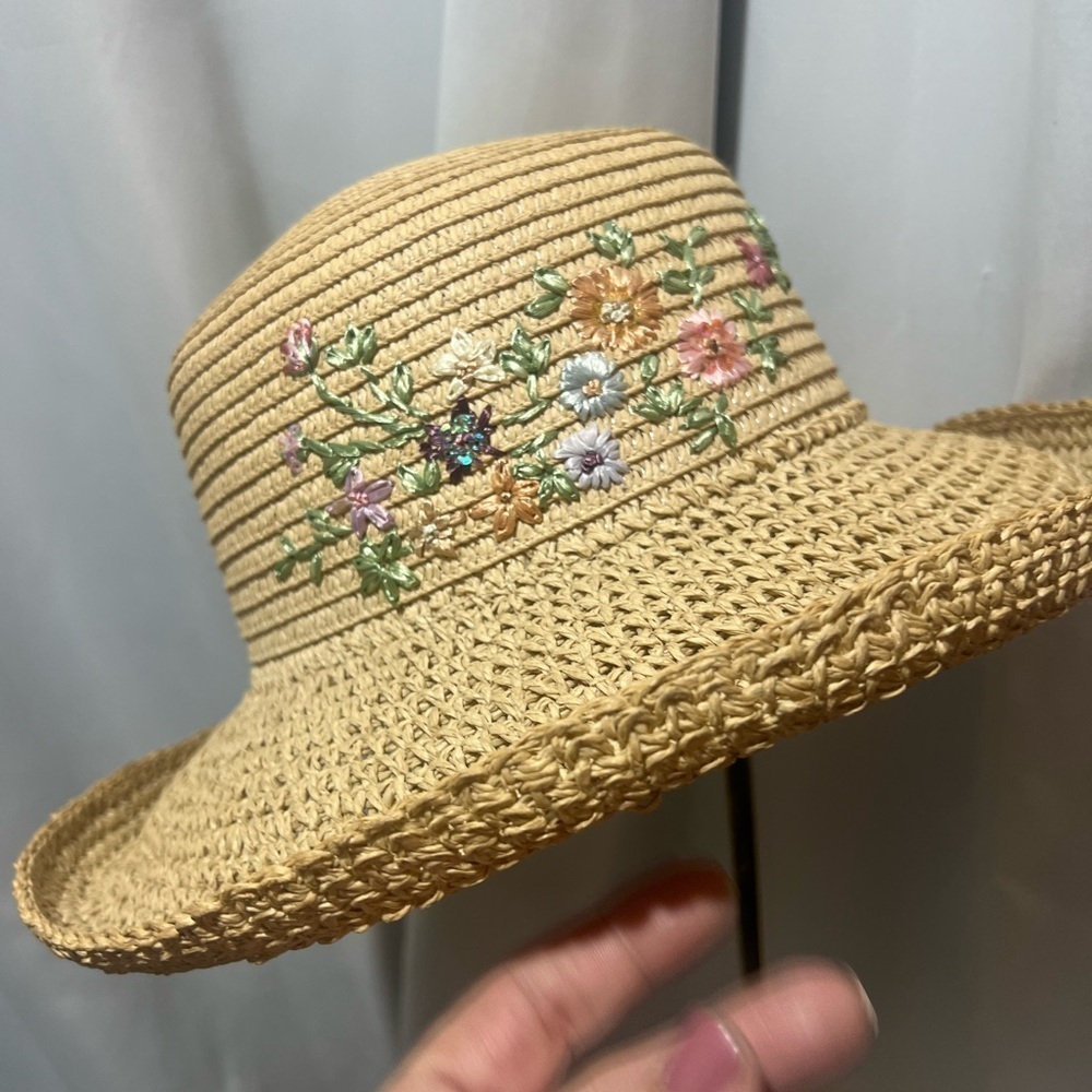 Cappelli Straworld Tan Wide-Brimmed Embroidered Hat - Picture 2 of 9